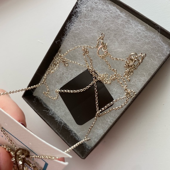 Gira Sole Sterling Silver Necklace - Picture 5 of 7